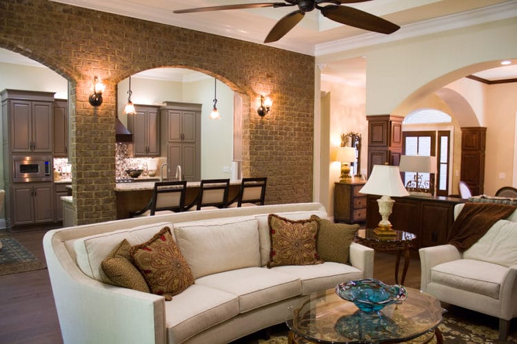 Gallery home page showcasing a variety of artworks
